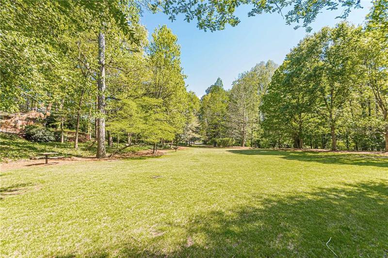 Image for property 1212 Westchester Ridge, Atlanta, GA 30329
