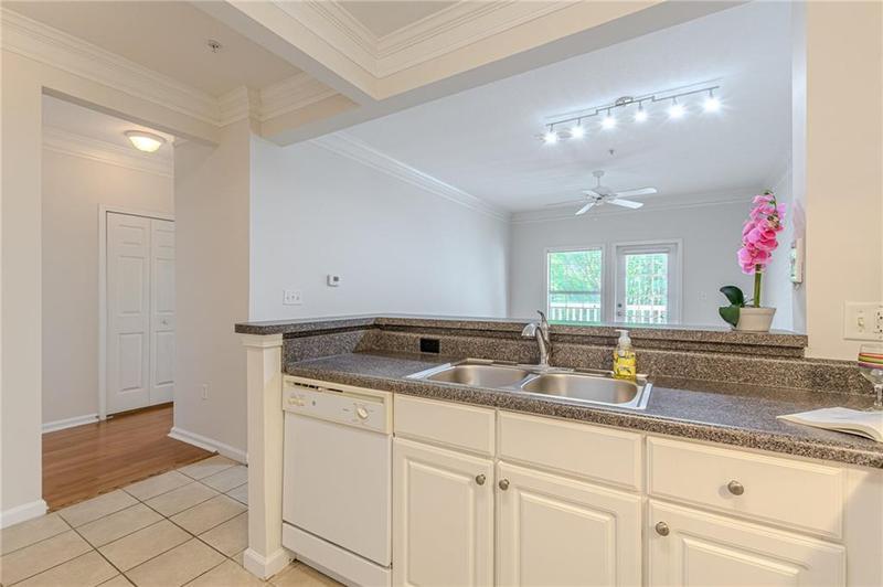 Image for property 1212 Westchester Ridge, Atlanta, GA 30329