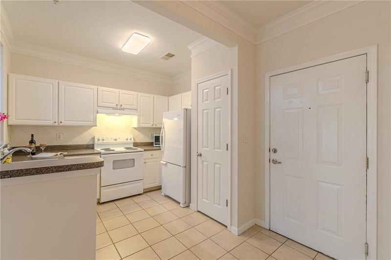 Image for property 1212 Westchester Ridge, Atlanta, GA 30329