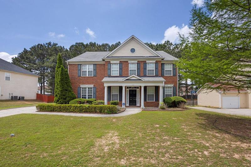 Image for property 110 Village Green Circle, Tyrone, GA 30290