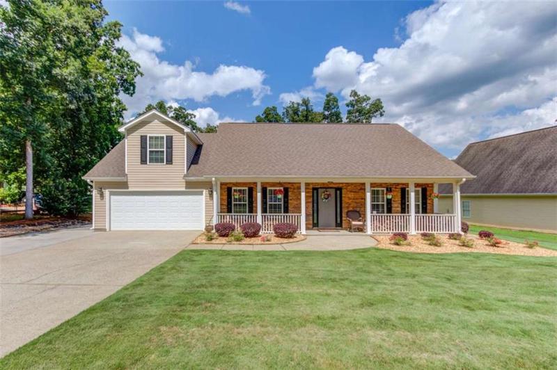 Image for property 40 Legacy Drive, Hoschton, GA 30548