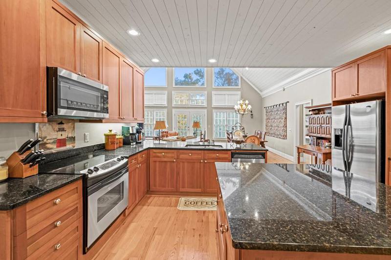 Image for property 225 LANCELOT Loop, Clayton, GA 30525