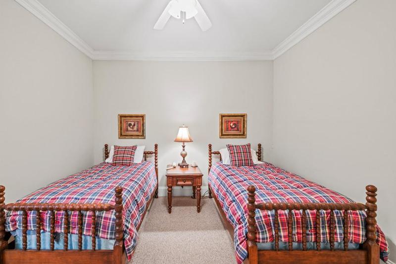 Image for property 225 LANCELOT Loop, Clayton, GA 30525