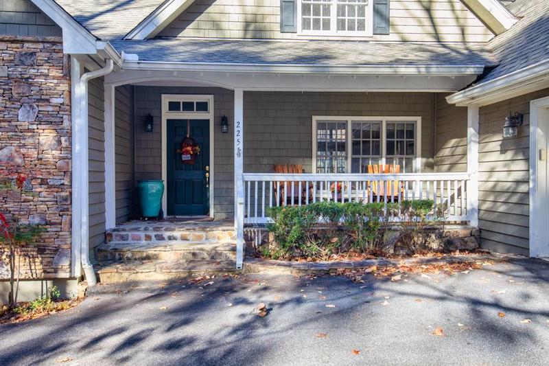 Image for property 225 LANCELOT Loop, Clayton, GA 30525