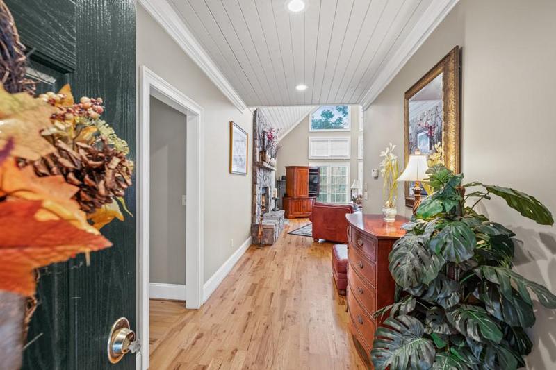 Image for property 225 LANCELOT Loop, Clayton, GA 30525