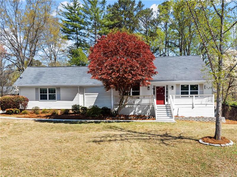 Image for property 385 Jayne Ellen Way, Alpharetta, GA 30009