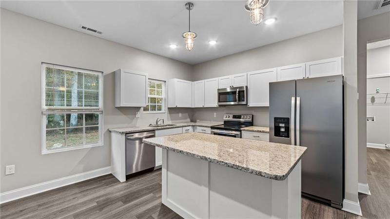 Image for property 10 Holland Drive, Rome, GA 30165
