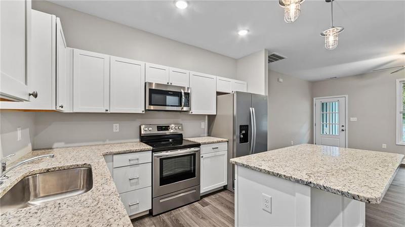 Image for property 10 Holland Drive, Rome, GA 30165
