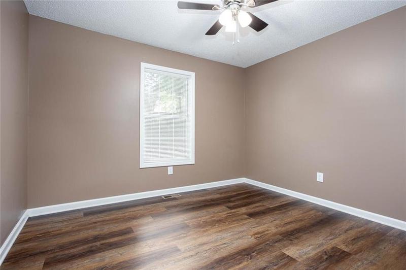 Image for property 20 Ridgeview Court, Cartersville, GA 30120