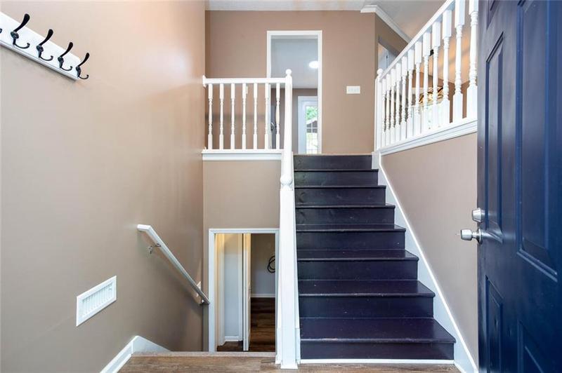 Image for property 20 Ridgeview Court, Cartersville, GA 30120