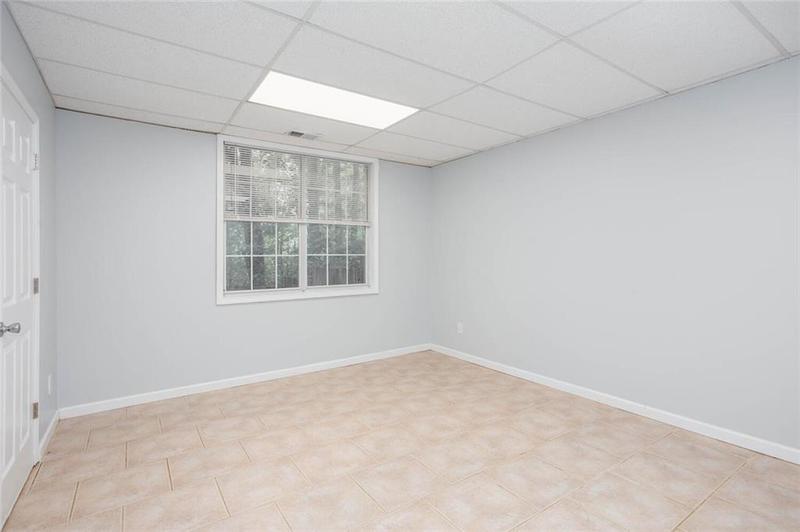 Image for property 20 Ridgeview Court, Cartersville, GA 30120