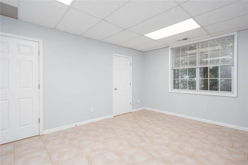 Image for property 20 Ridgeview Court, Cartersville, GA 30120