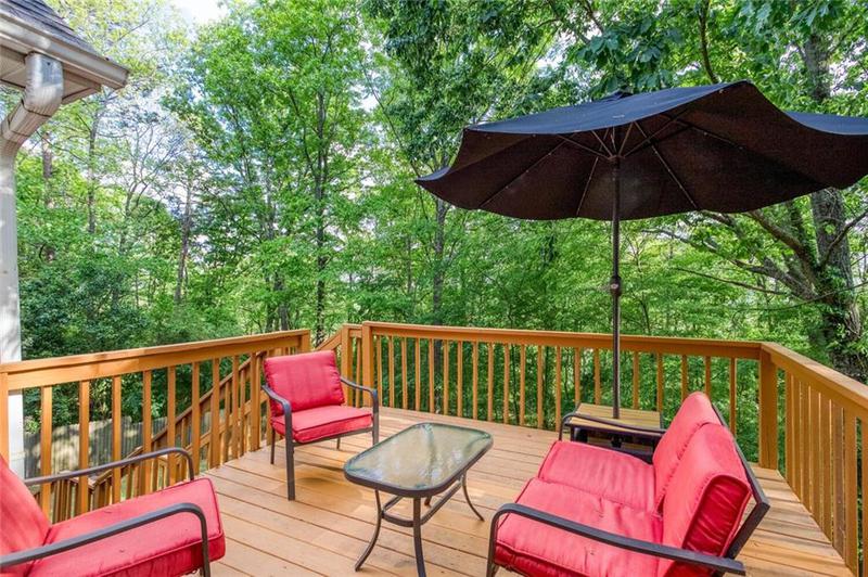 Image for property 20 Ridgeview Court, Cartersville, GA 30120