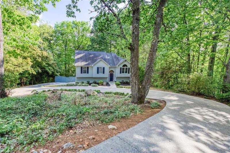 Image for property 20 Ridgeview Court, Cartersville, GA 30120