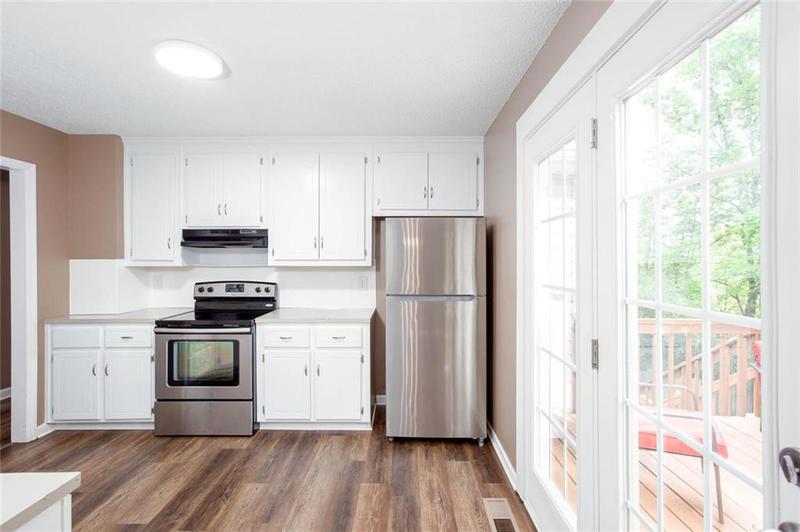 Image for property 20 Ridgeview Court, Cartersville, GA 30120