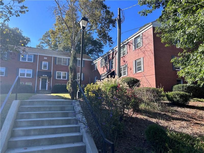 Image for property 578 Goldsboro Road B, Atlanta, GA 30307