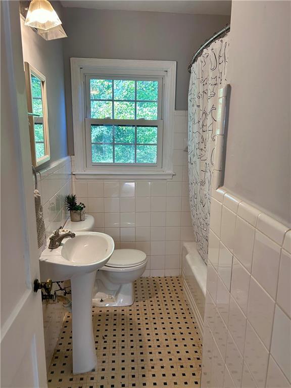 Image for property 578 Goldsboro Road B, Atlanta, GA 30307