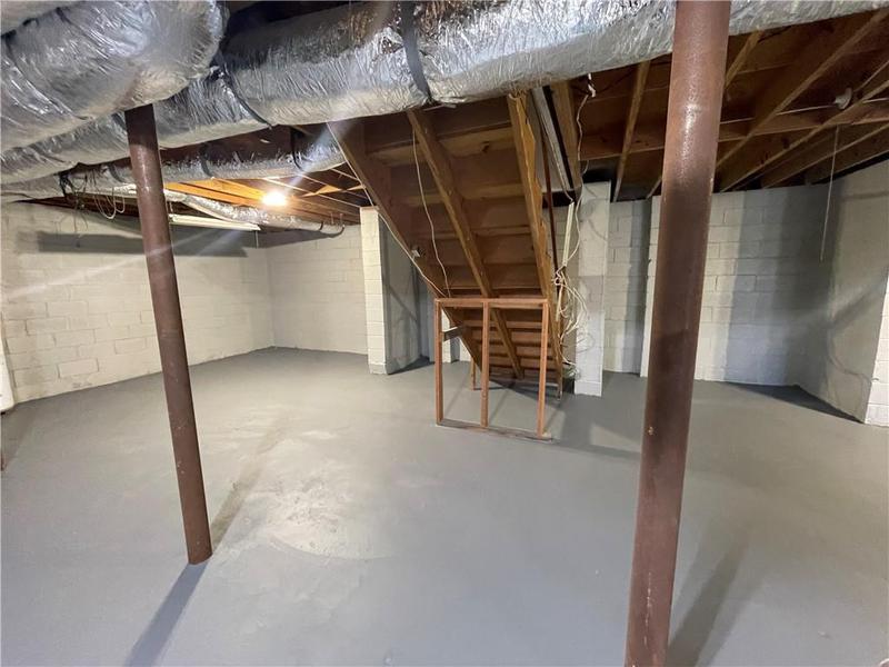 Image for property 5350 Woodland Circle, Gainesville, GA 30504