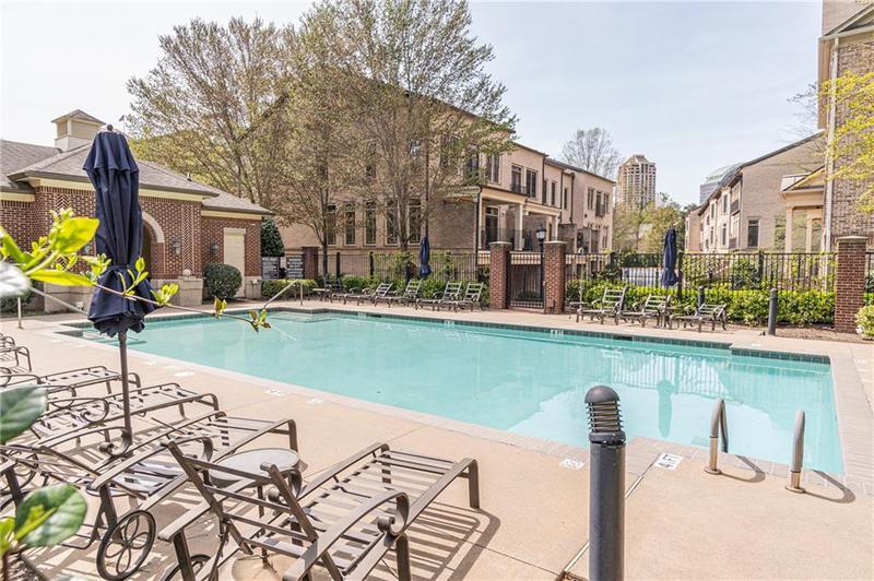 Image for property 3635 Paces Circle 1209, Atlanta, GA 30326