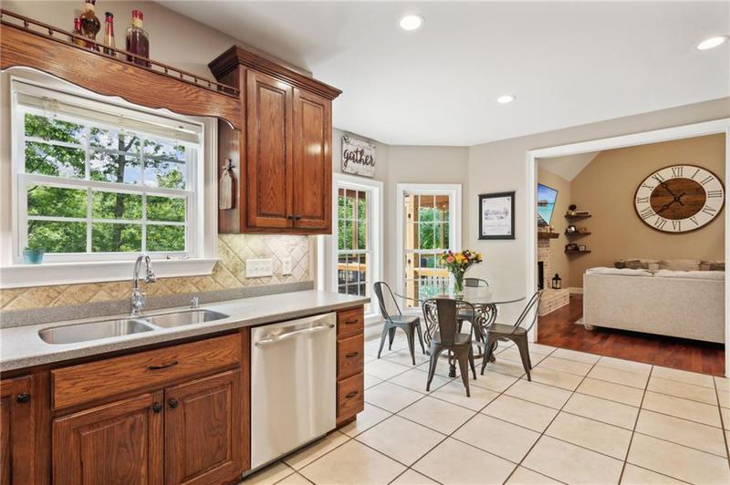Image for property 40 Oak Ridge Lane, Jasper, GA 30143