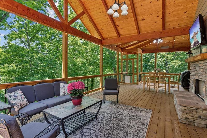 Image for property 40 Oak Ridge Lane, Jasper, GA 30143