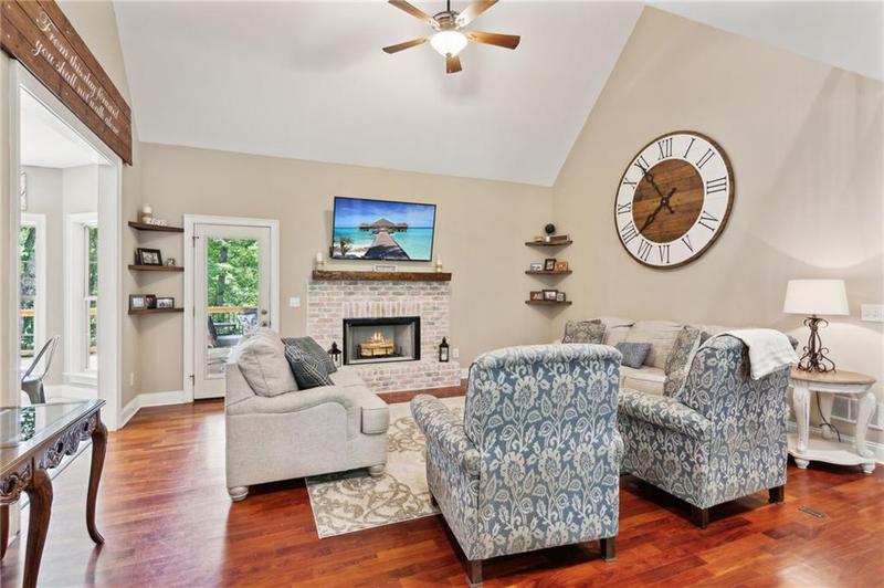 Image for property 40 Oak Ridge Lane, Jasper, GA 30143