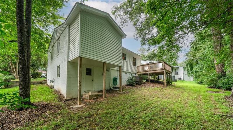 Image for property 3571 Fairlane Drive, Atlanta, GA 30331