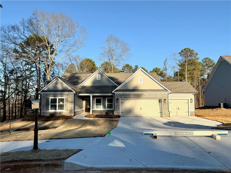 Image for property 565 Belle Woode, Monroe, GA 30656