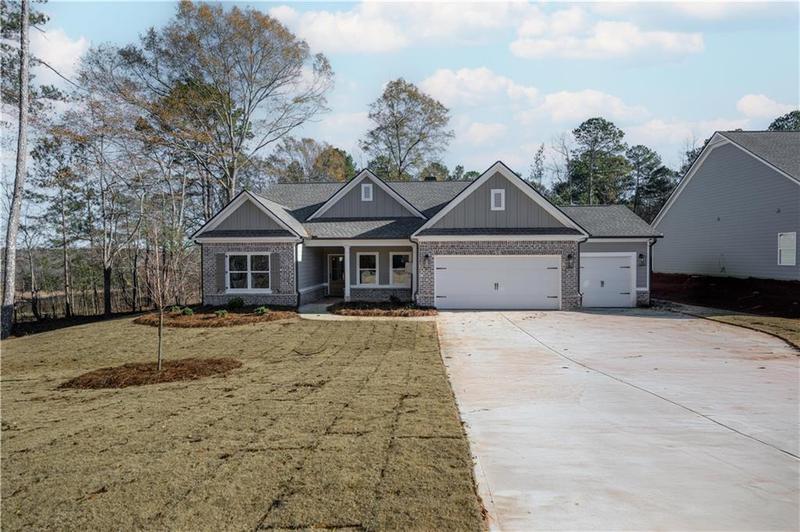 Image for property 565 Belle Woode, Monroe, GA 30656