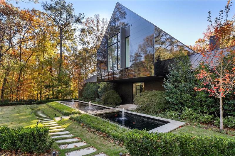 Image for property 2716 Ridgewood Road, Atlanta, GA 30327