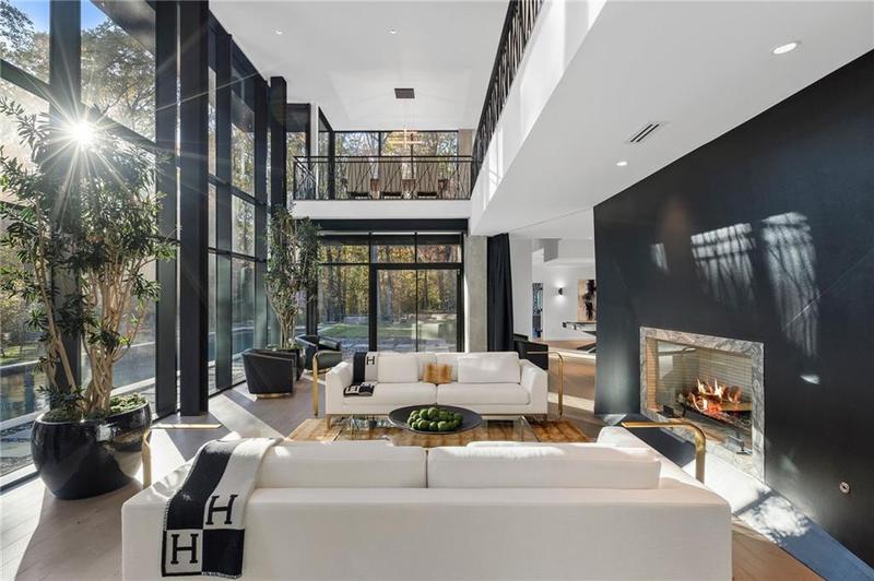 Image for property 2716 Ridgewood Road, Atlanta, GA 30327