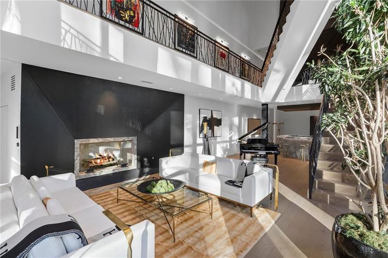 Image for property 2716 Ridgewood Road, Atlanta, GA 30327