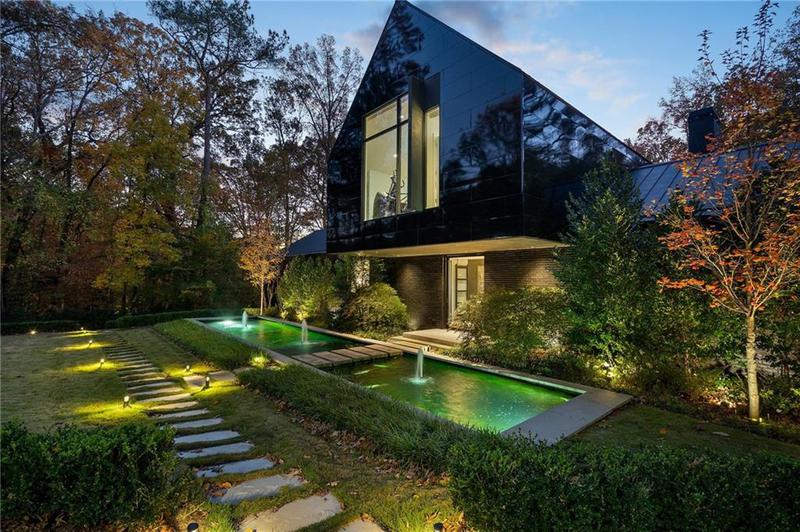 Image for property 2716 Ridgewood Road, Atlanta, GA 30327