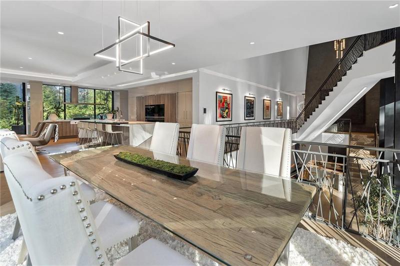 Image for property 2716 Ridgewood Road, Atlanta, GA 30327