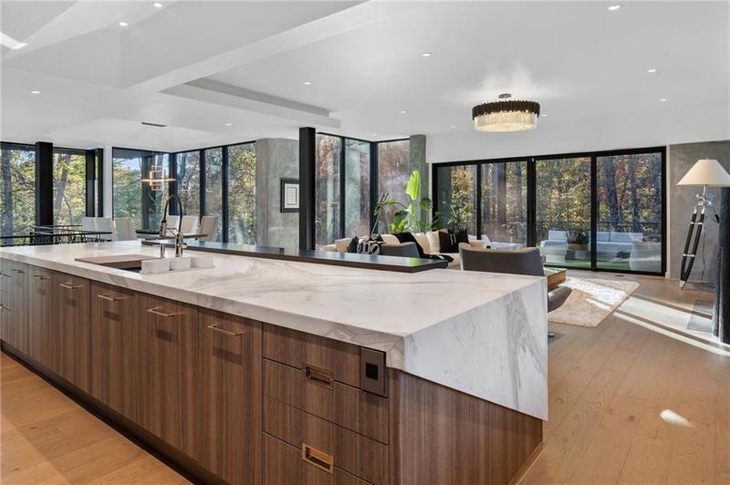 Image for property 2716 Ridgewood Road, Atlanta, GA 30327