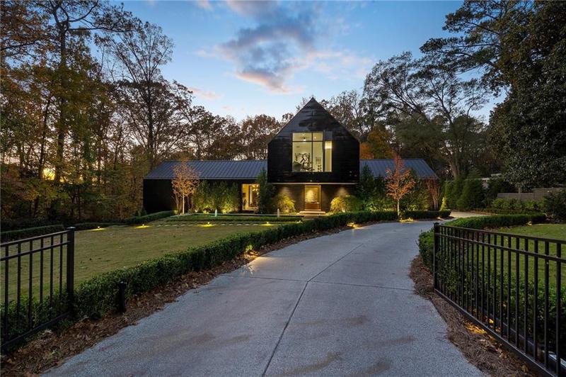 Image for property 2716 Ridgewood Road, Atlanta, GA 30327