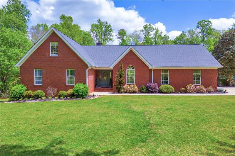 Image for property 6200 Bent Tree Cove, Murrayville, GA 30564