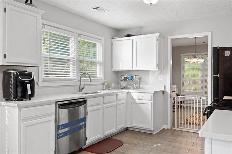 Image for property 1493 Interlaken Pass, Jonesboro, GA 30238