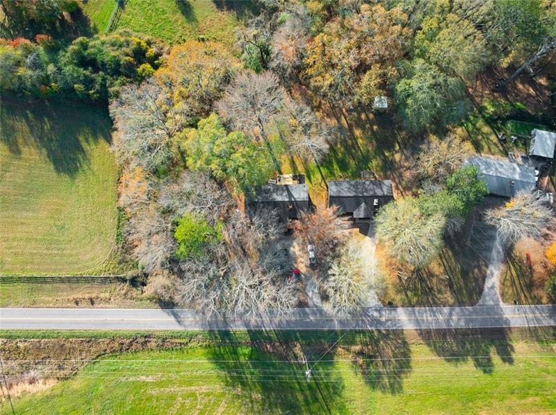 Image for property 606 ETOWAH RIVER Road, Dawsonville, GA 30534