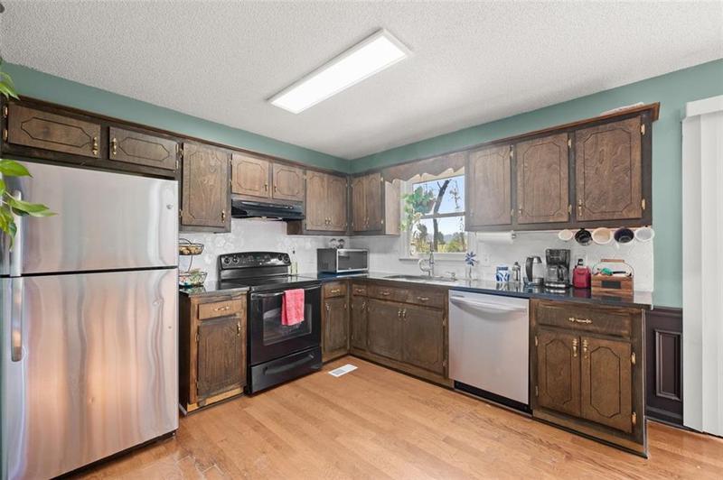 Image for property 606 ETOWAH RIVER Road, Dawsonville, GA 30534