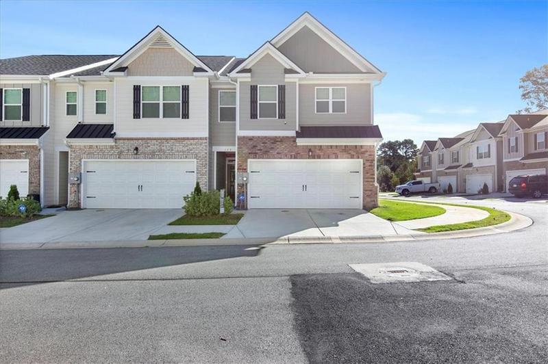 Image for property 179 Hampton Circle, Mcdonough, GA 30253
