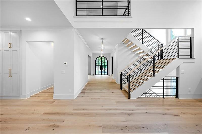 Image for property 459 Karen Drive, Alpharetta, GA 30009