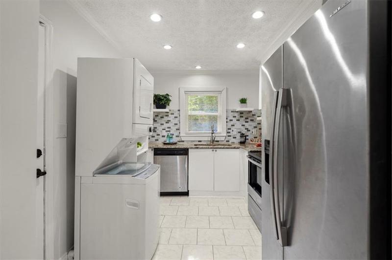 Image for property 3018 WANDA Circle, Atlanta, GA 30315