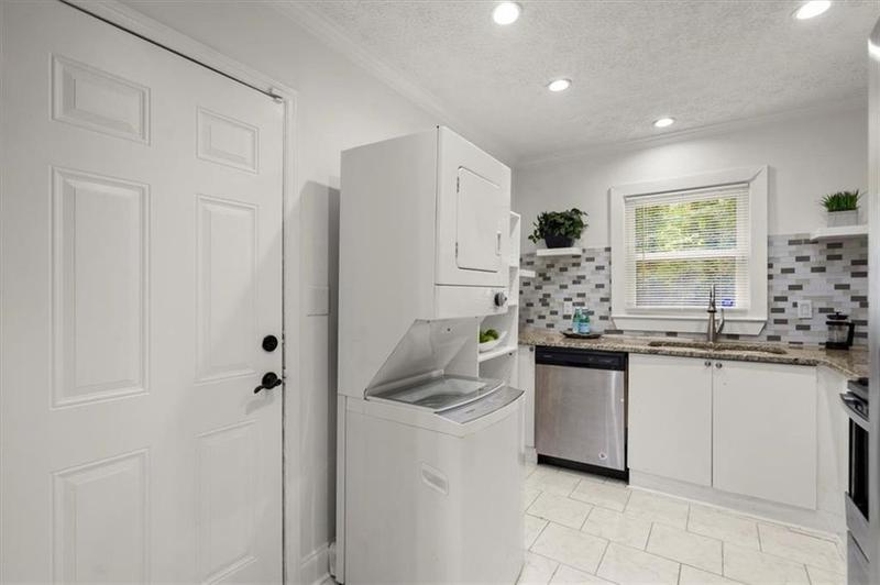 Image for property 3018 WANDA Circle, Atlanta, GA 30315