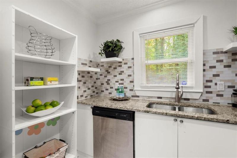 Image for property 3018 WANDA Circle, Atlanta, GA 30315