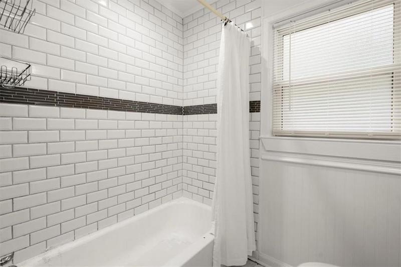 Image for property 3018 WANDA Circle, Atlanta, GA 30315