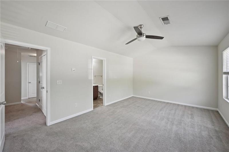 Image for property 5675 Laurel Ridge Circle, Atlanta, GA 30344