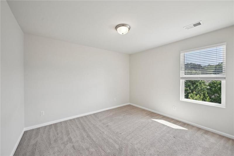 Image for property 5675 Laurel Ridge Circle, Atlanta, GA 30344