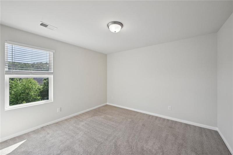 Image for property 5675 Laurel Ridge Circle, Atlanta, GA 30344