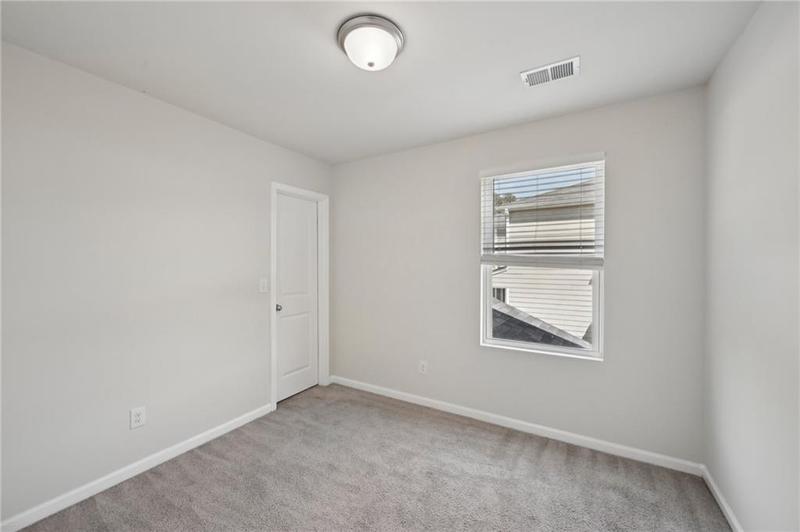 Image for property 5675 Laurel Ridge Circle, Atlanta, GA 30344